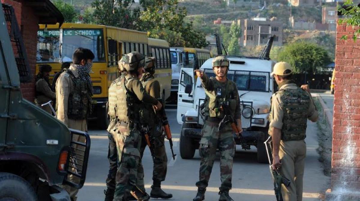 Srinagar: Encounter breaks out at school, militants holed-up, gunbattle on