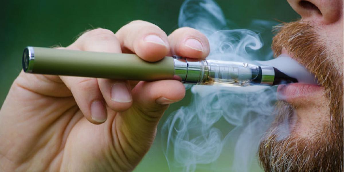 Chemical in e-cigarettes can damage lungs