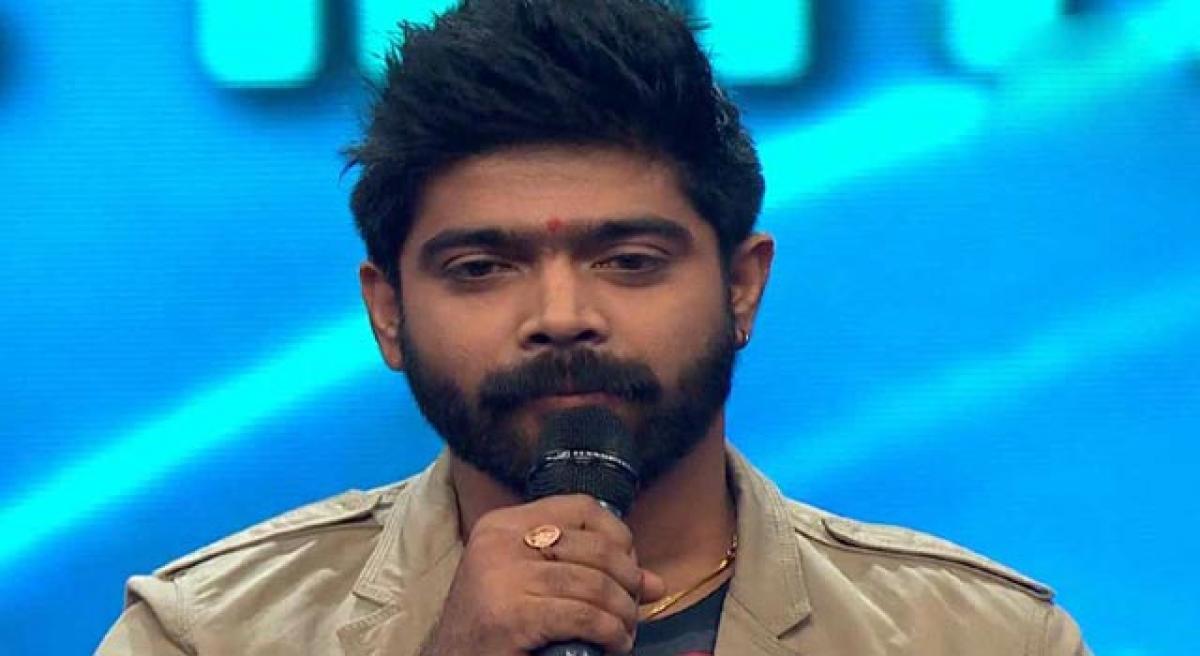 Tollywood singer winning hearts at Indian Idol