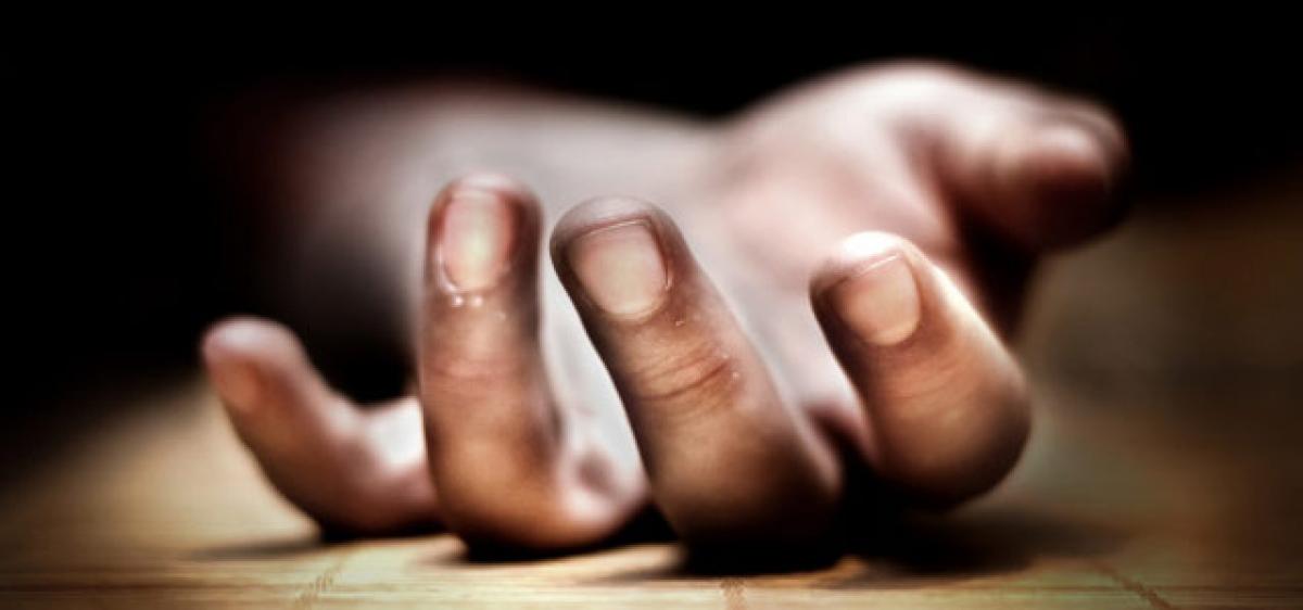 Couple, daughter commit suicide