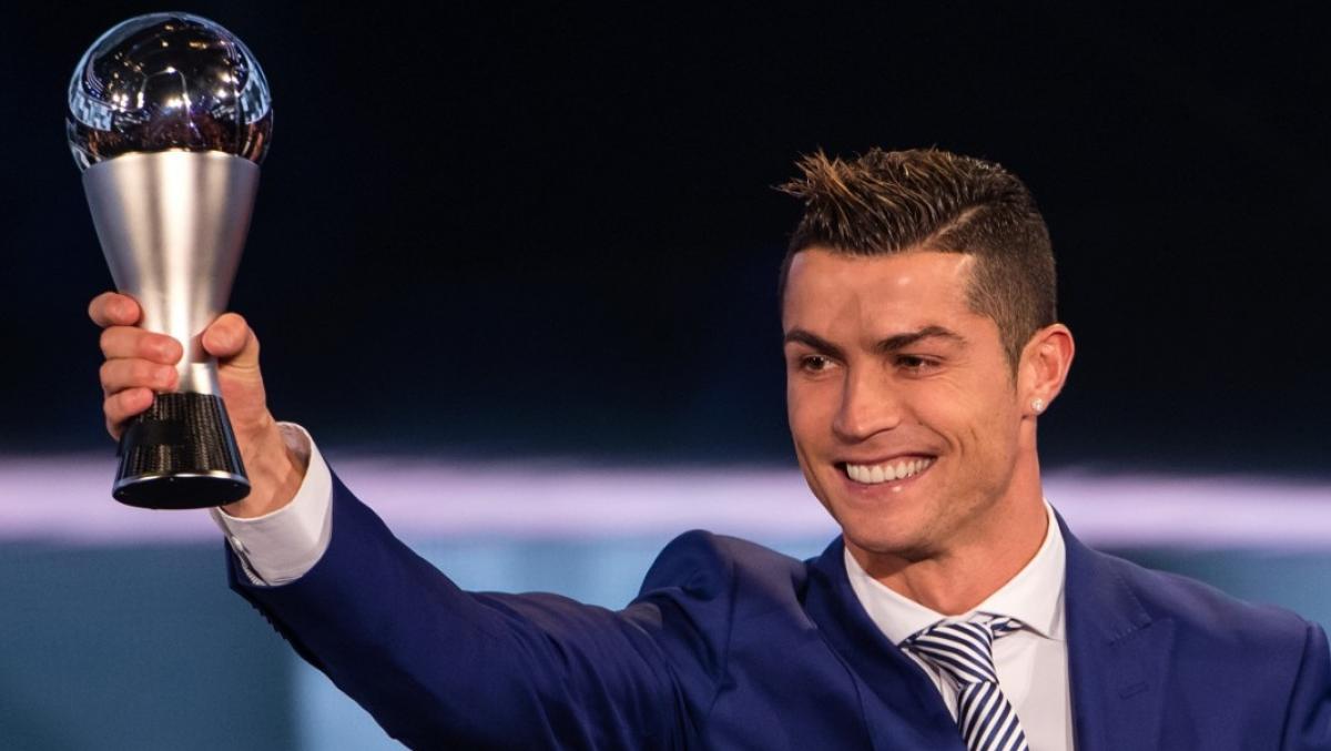 Cristiano Ronaldo wins FIFA best player award