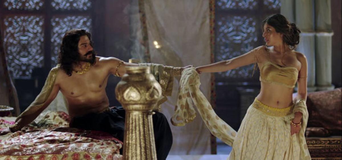 Gaurav promises more steamier scenes with Kritika