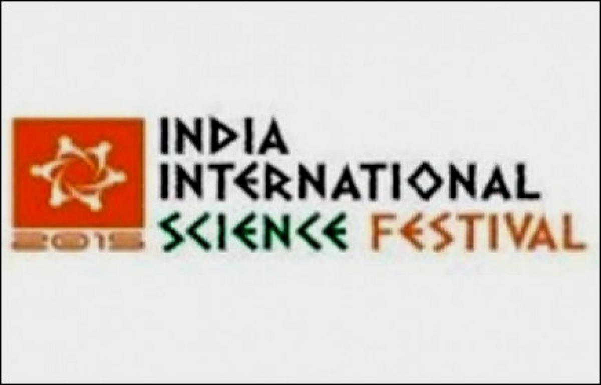 India strides into Guinness Book for largest practical science lesson