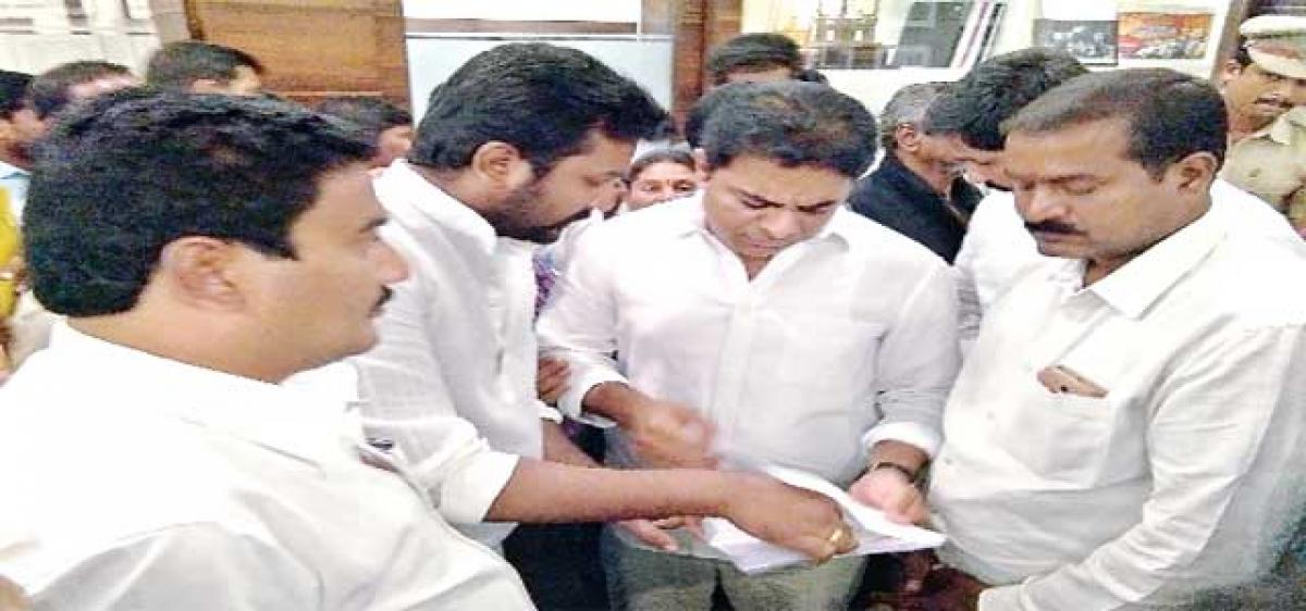 Cantonment Congress leaders seek KTR’s help