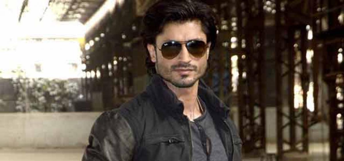 Wont like to dethrone anyone as action hero: Vidyut Jammwal