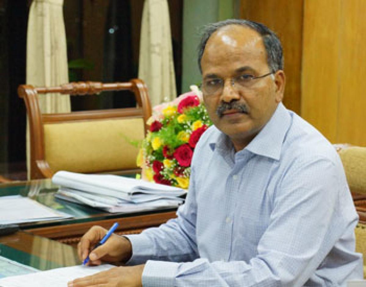 Ravindra Gupta assumes charge as GM, SCR