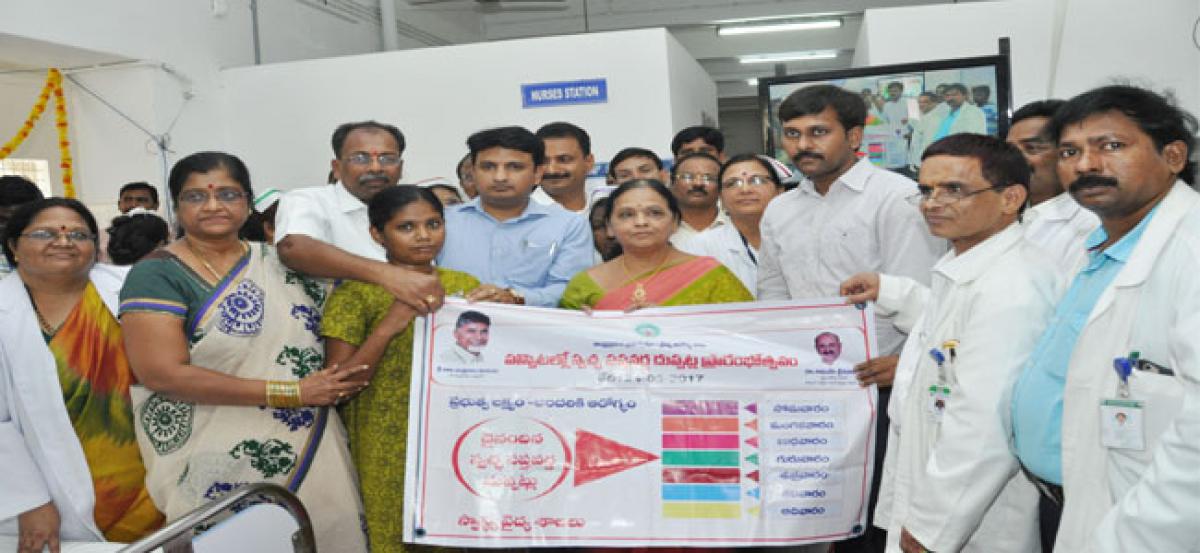Colour bedsheets in Ruia Hospital launched