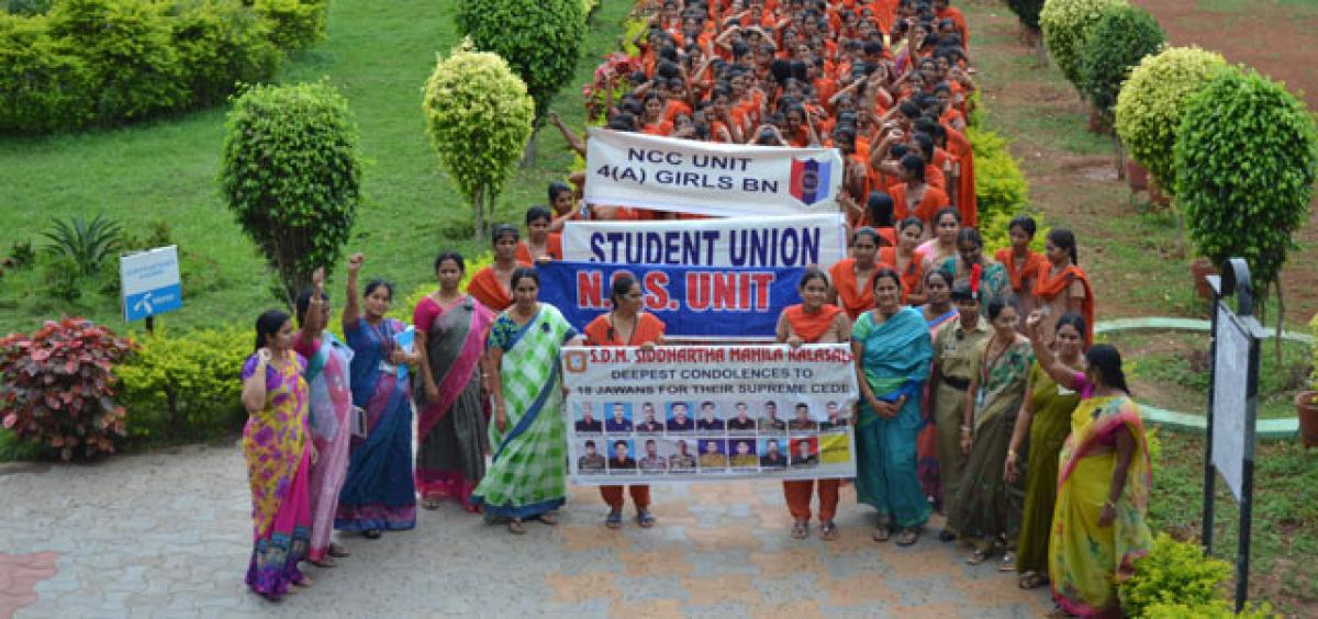 Students pay homage to Uri martyrs