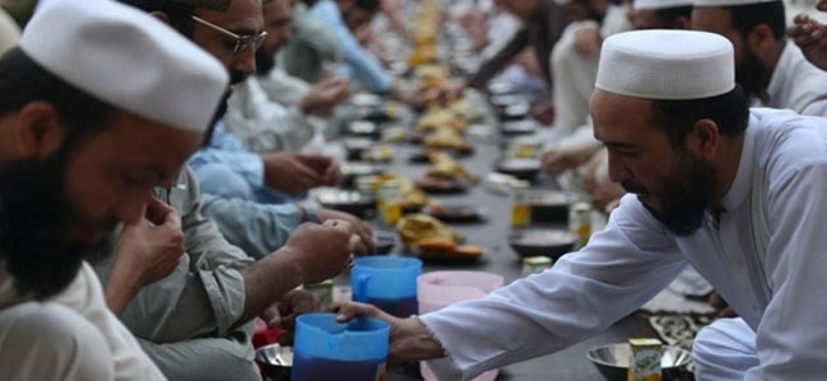 Meat is passe, vegetarian delicacies are a hit at Iftar in Bhopal