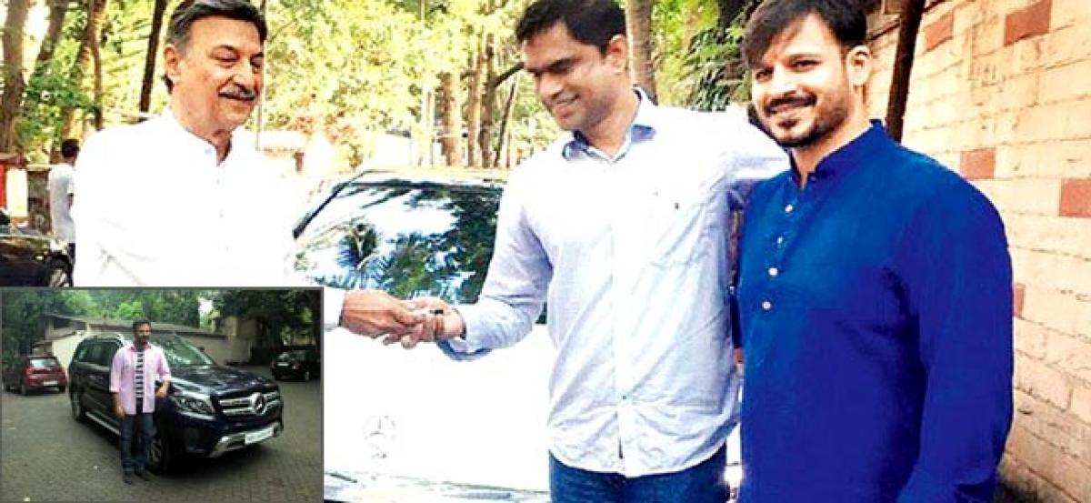 Vivek Oberoi gifts luxury car to father on Diwali