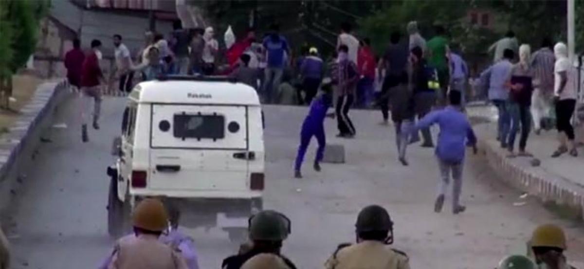 4 arrested for fuelling unrest in Kashmir: Police