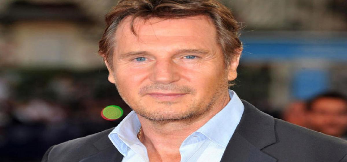 Neeson-Fiennes’ yoga date