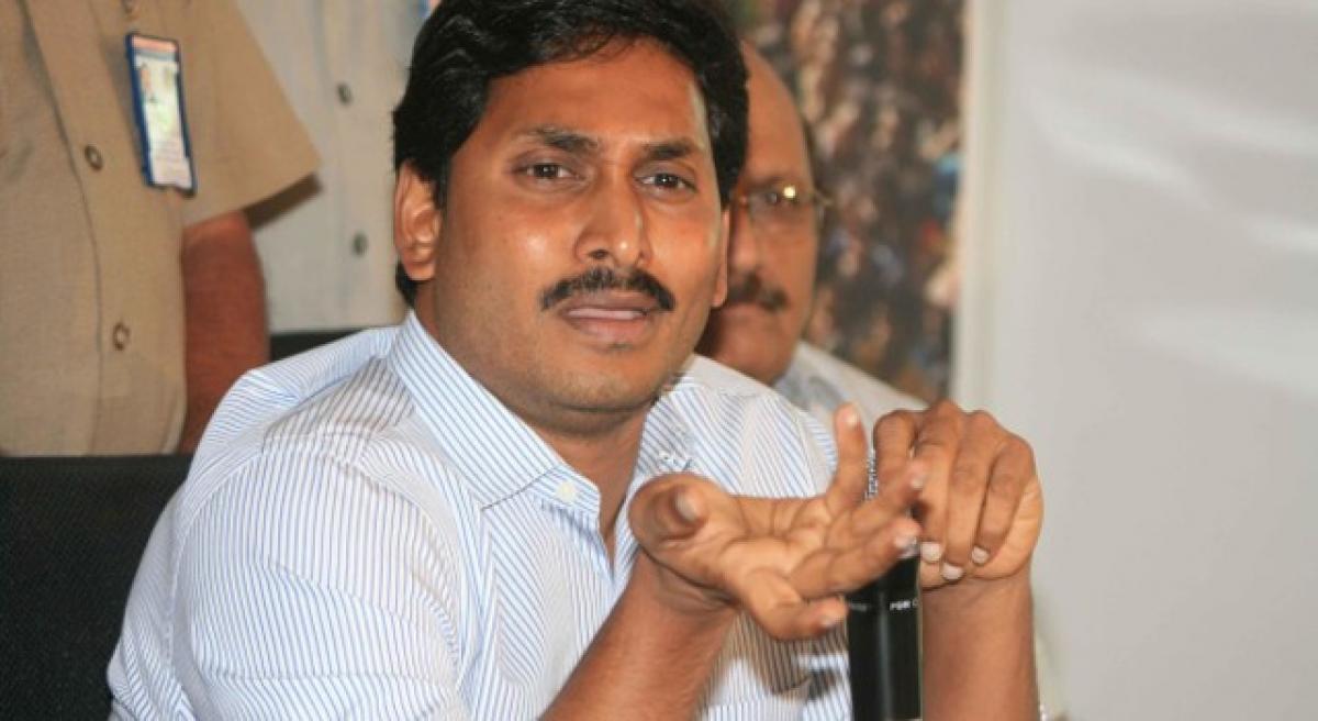 Emulate KCR to get SCS: Jagan to Naidu