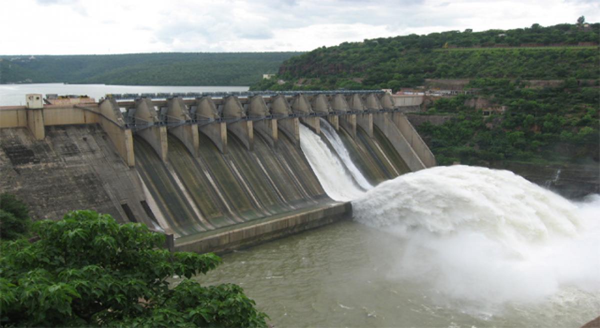 Ryots asked not to go in for crops until Srisailam, Nagarjuna Sagar Projects get enough inflows