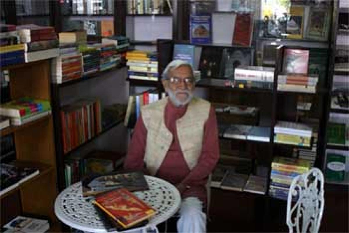 Ram Advanis bookshop represented his adoration for Lucknow 