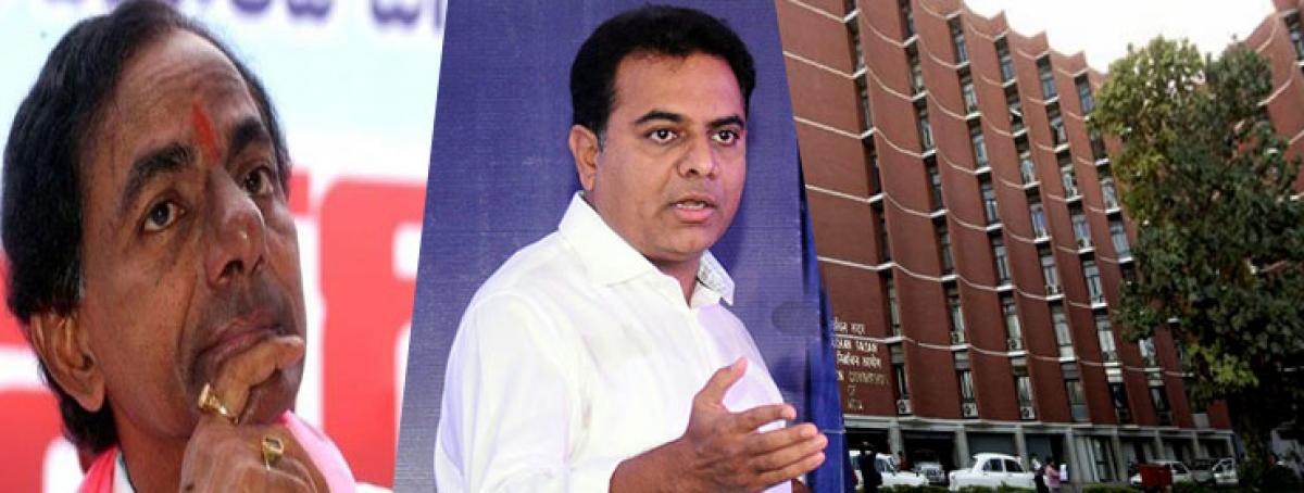 Poll code violation: EC issues notice to KCR, KTR