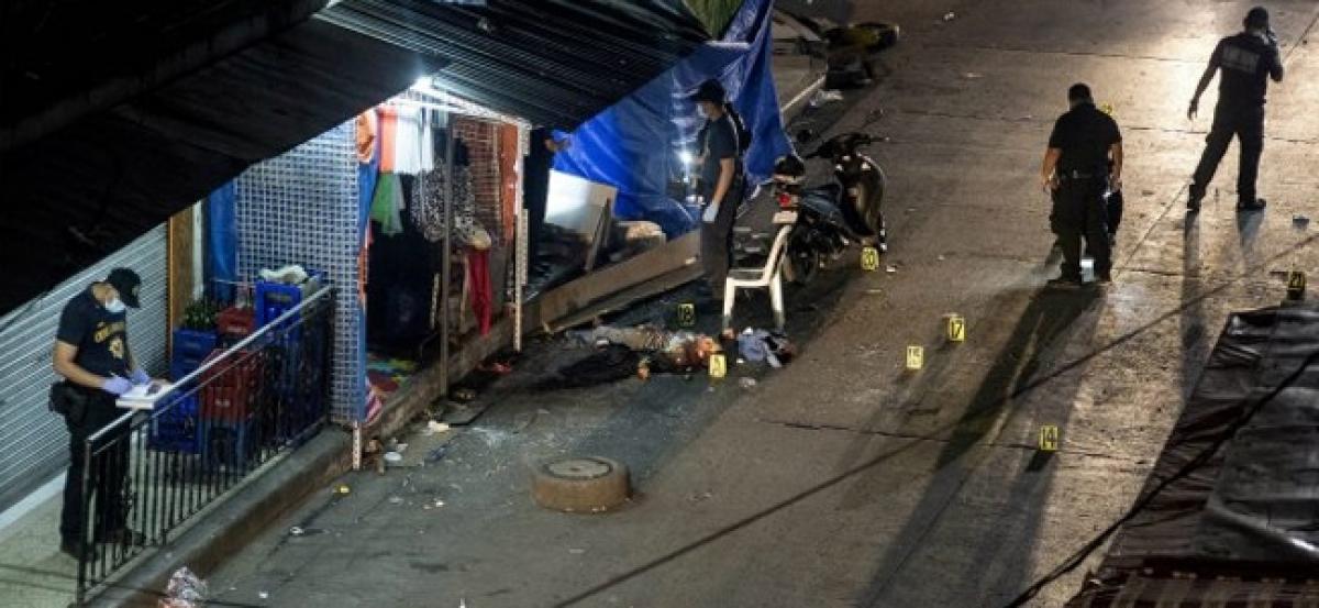 Philippines: Police say twin blasts in Manila kill at least two