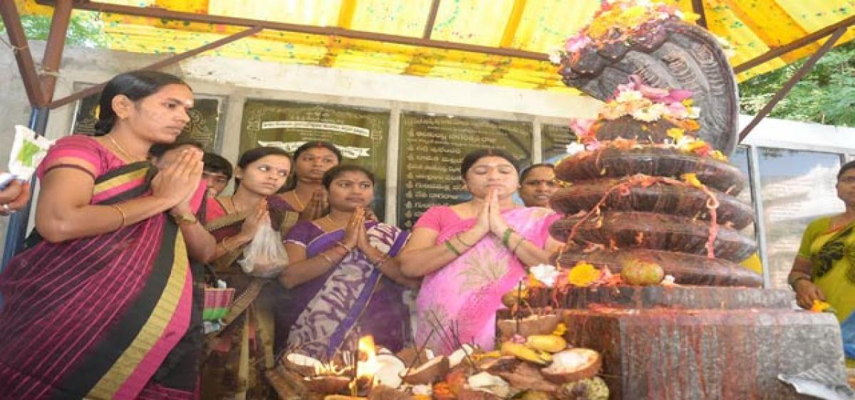 Nagula Chavithi: Hundreds of women throng temples 
