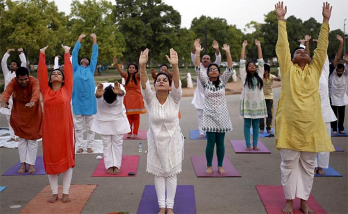 Let’s Pledge to Live in Peace & Harmony on International Yoga Dayll