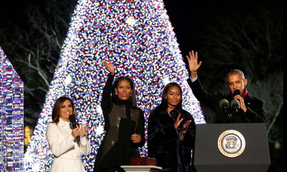 President Barack Obama lights National Christmas Tree for final Time