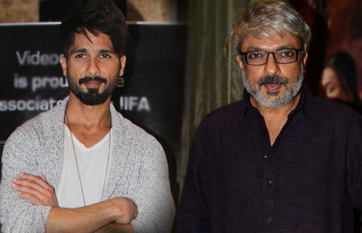 Shahid Kapoor rallies his support for Sanjay Leela Bhansali