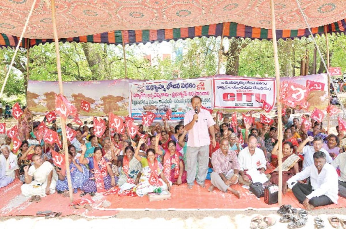 Meet demands of mid-day meal workers: CITU