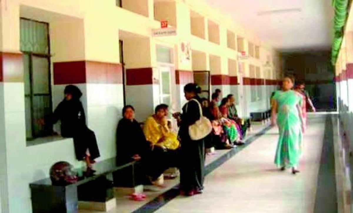 Patient dies due to unavailability of doctors