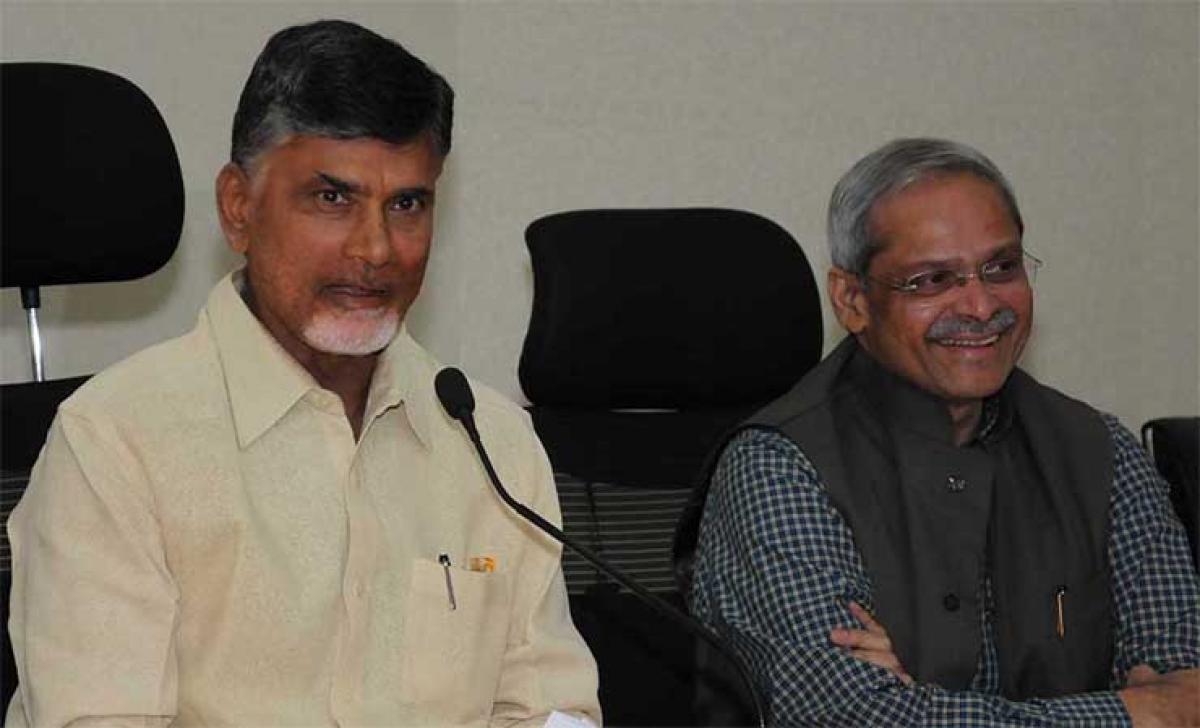 Naidu slams opposition for insisting on special status