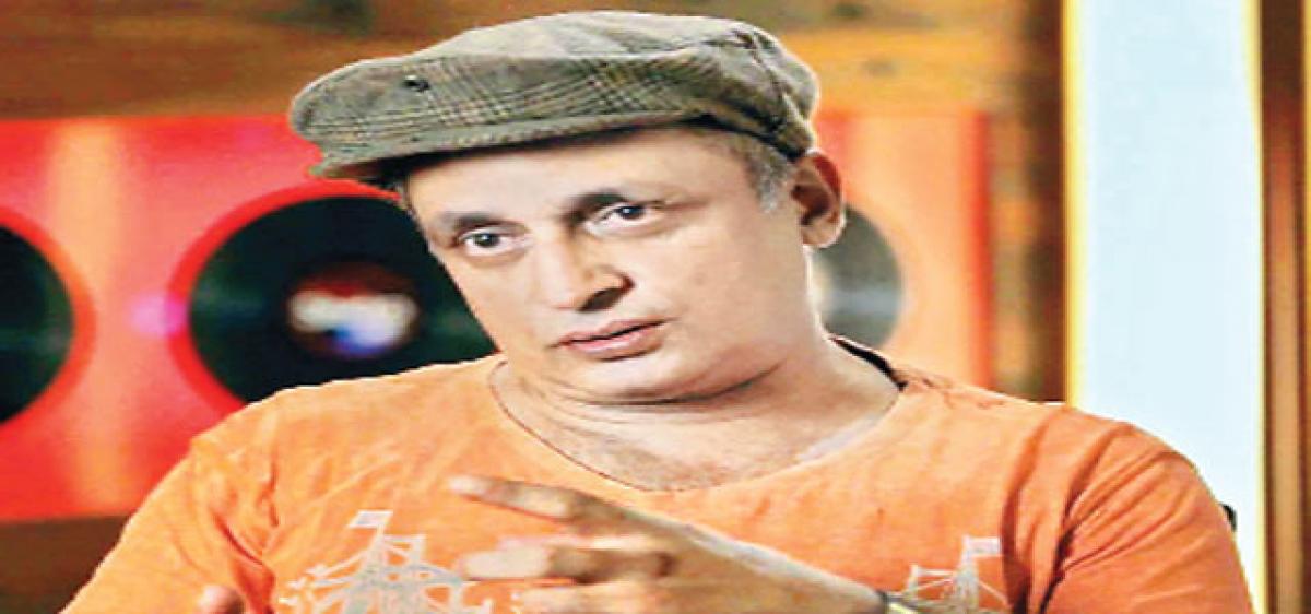 ‘Kathakaar’ has X factor, says Piyush Mishra