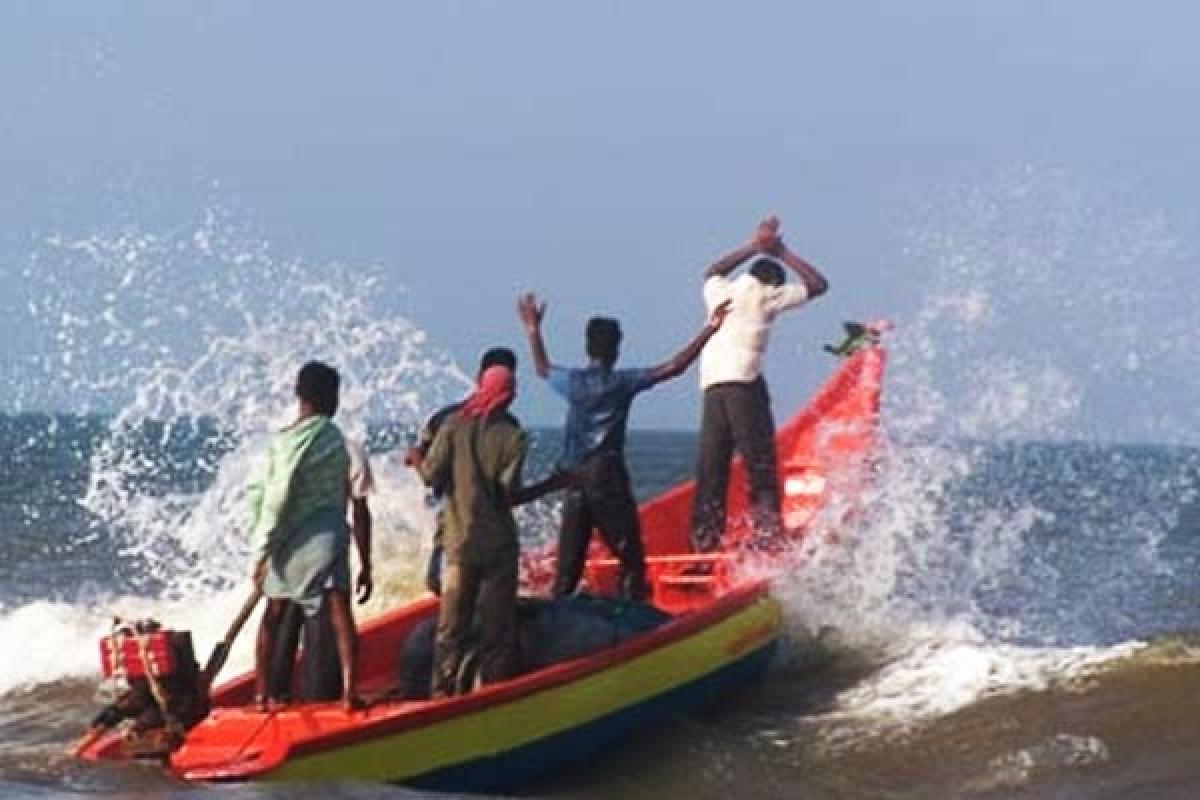 Seven TN fishermen arrested by Sri Lankan Navy