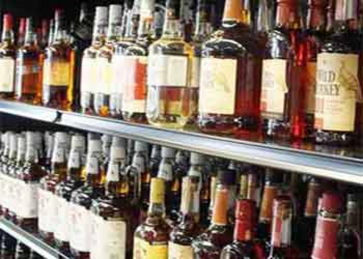 Moneyed class from AP eyes liquor trade in TS