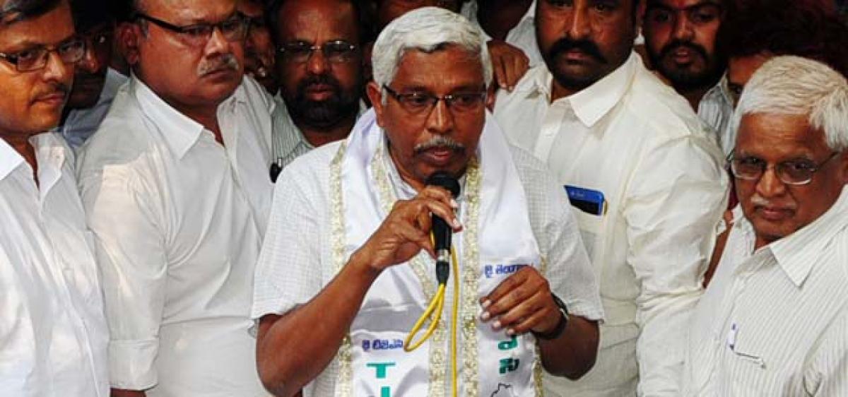 Kodandaram insists on rally at Indira Park Dharna Chowk