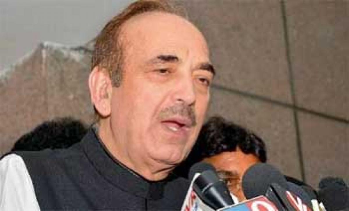 RSS comparison to ISIS misinterpreted: Ghulam Nabi Azad