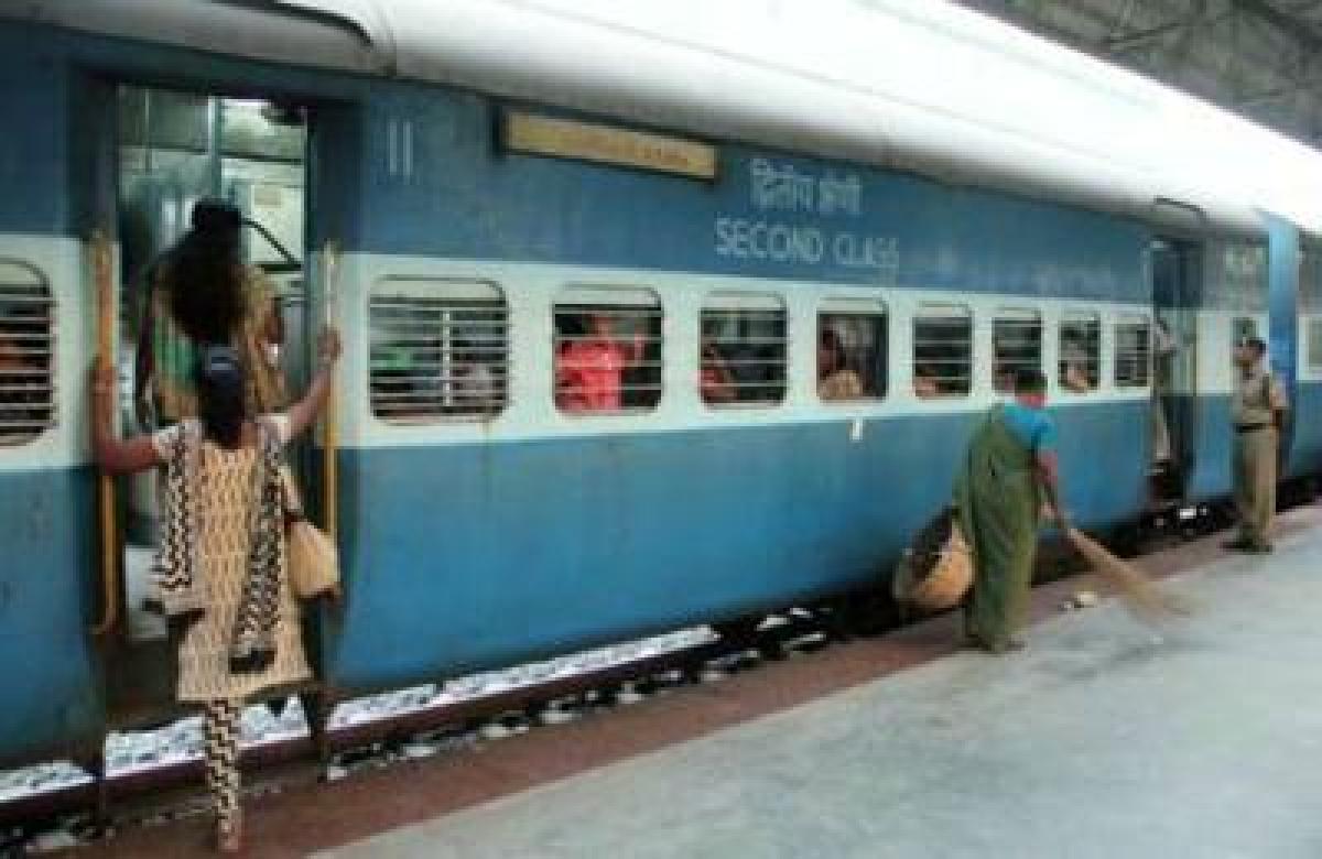 Train accident averted in Gujarat