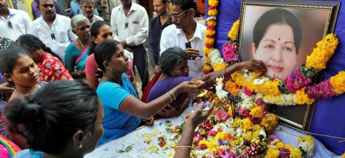 Tamil Nadu names successor as thousands mourn charismatic leader Jayalalithaa