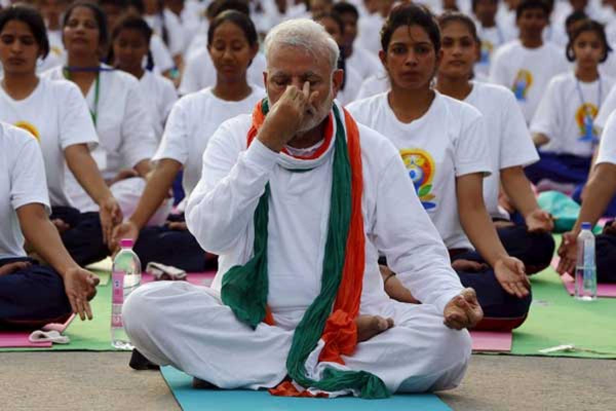 Modi calls on people to make 3rd Yoga Day memorable