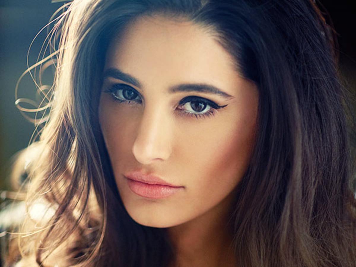 Nargis Fakhri continues shooting for Banjo despite injury!