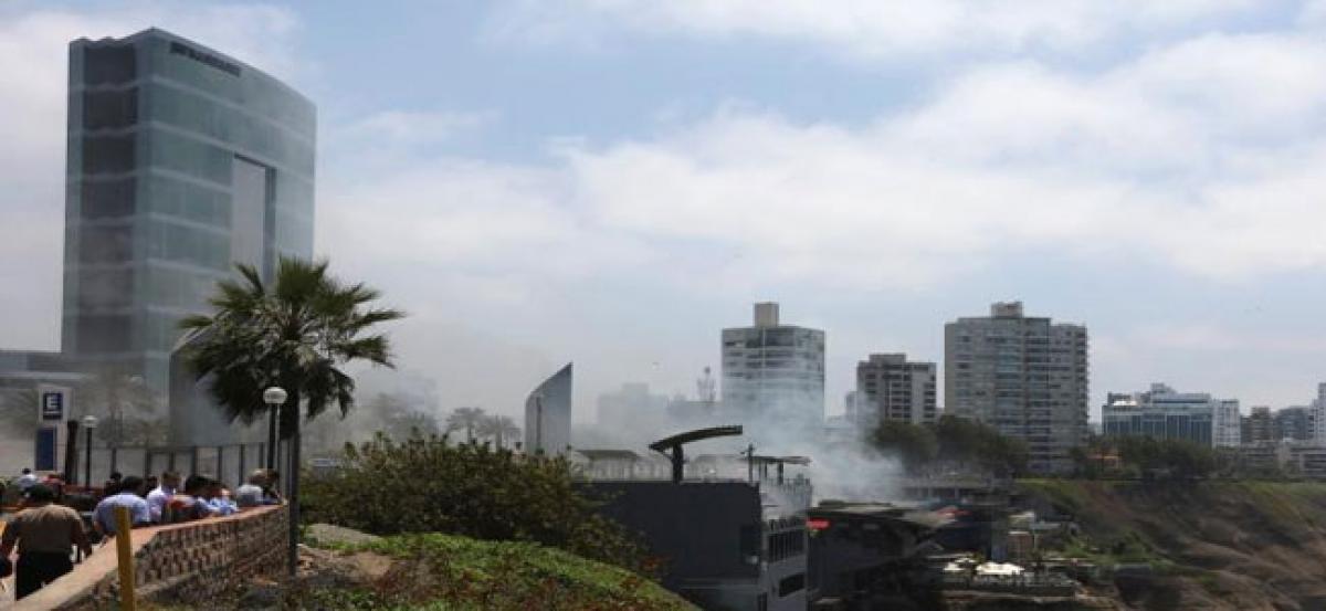 5 killed in Peru shopping centre fire