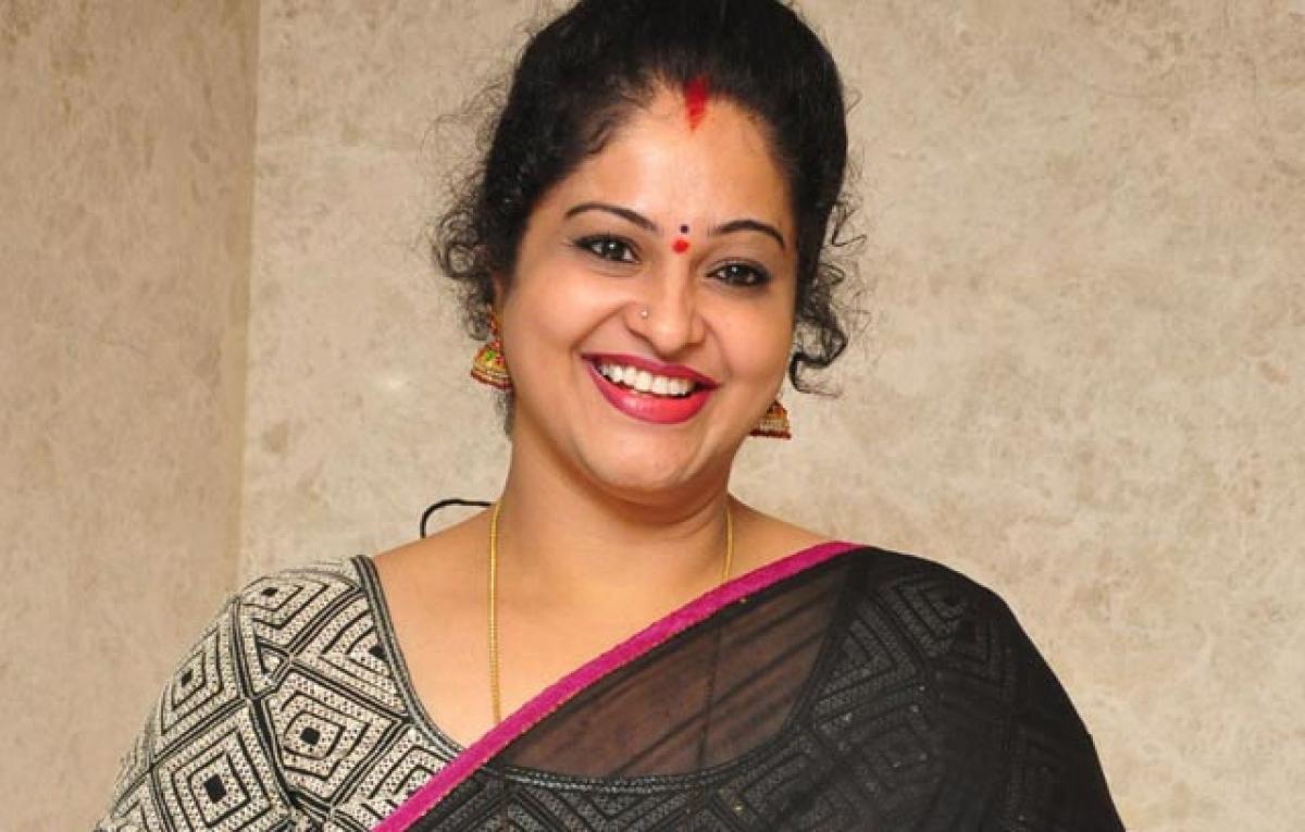 Raasi in hubby’s comeback effort