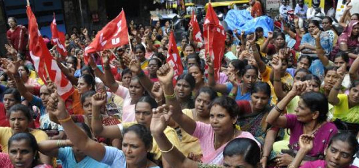 Anganwadi workers stage dharna