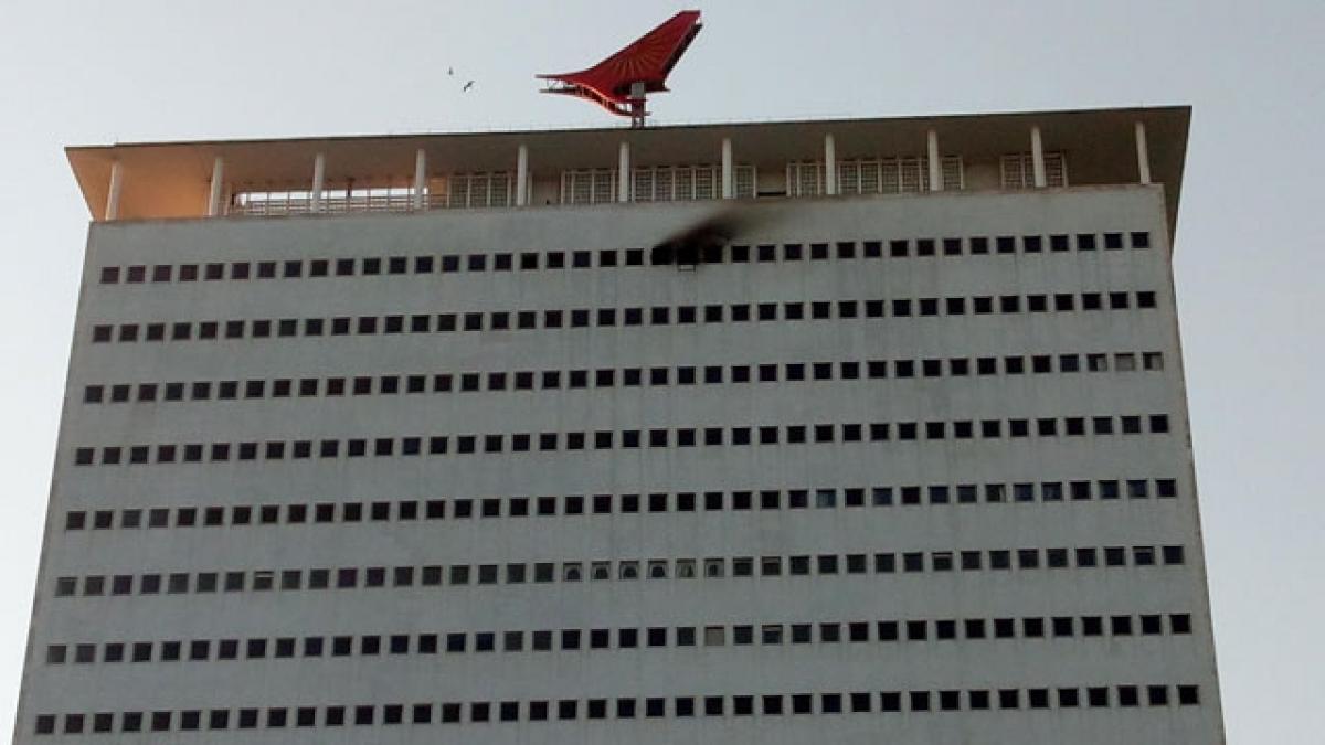 Mumbai: Fire breaks out in Air India building