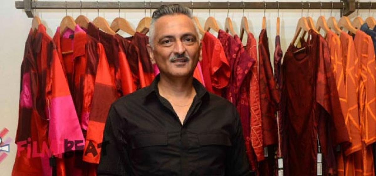 Handloom is special, so its expensive: Designer Rakesh Thakore