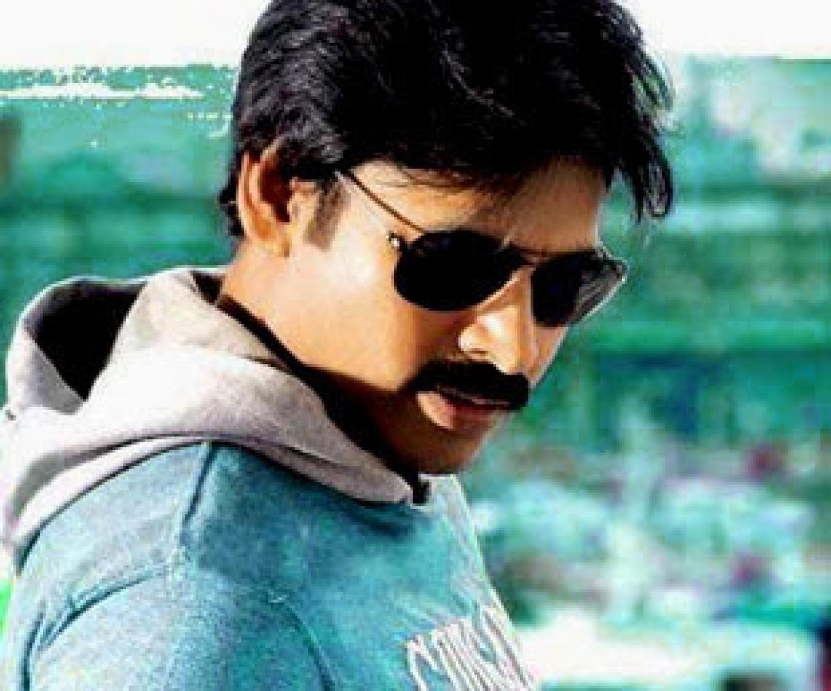 Pawan obliges fans photo request