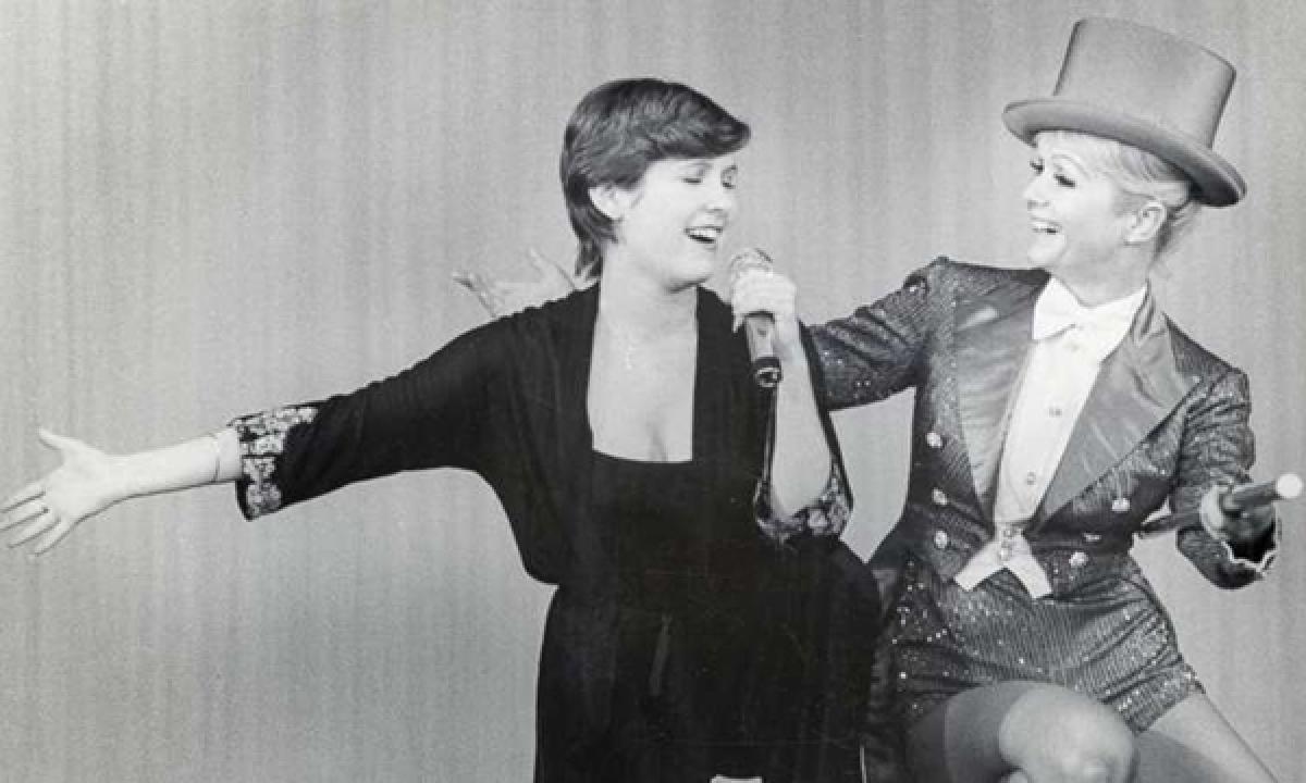 Golden Globes 2017 pays tribute to Carrie Fisher and Debbie Reynolds