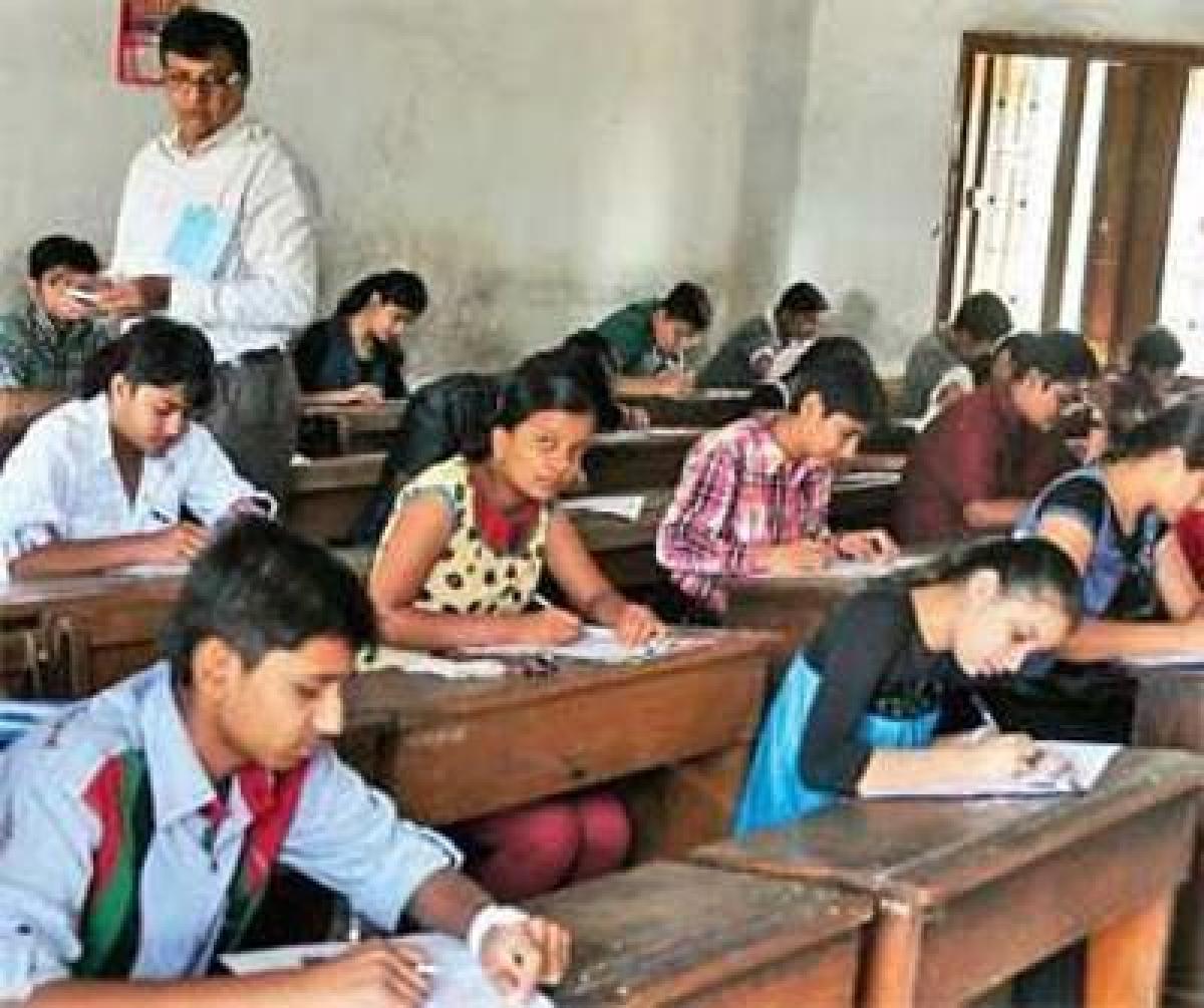 Mandal Educational Officer inspects SSC exam centres