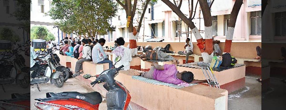 Govt hospitals insensitive to woes of patients’ relatives