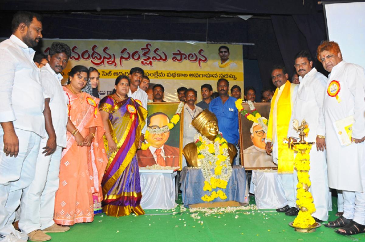 Showers of praise for Naidu’s schemes