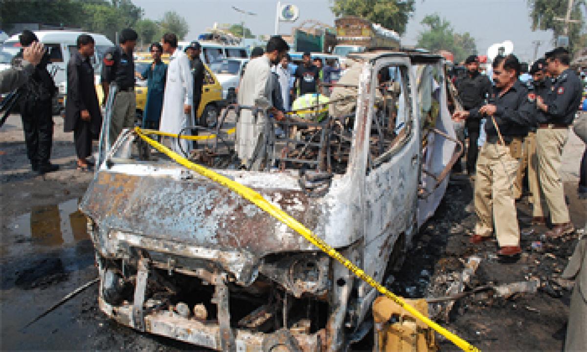 Pakistan: 10 killed, several injured in Peshawar bus explosion