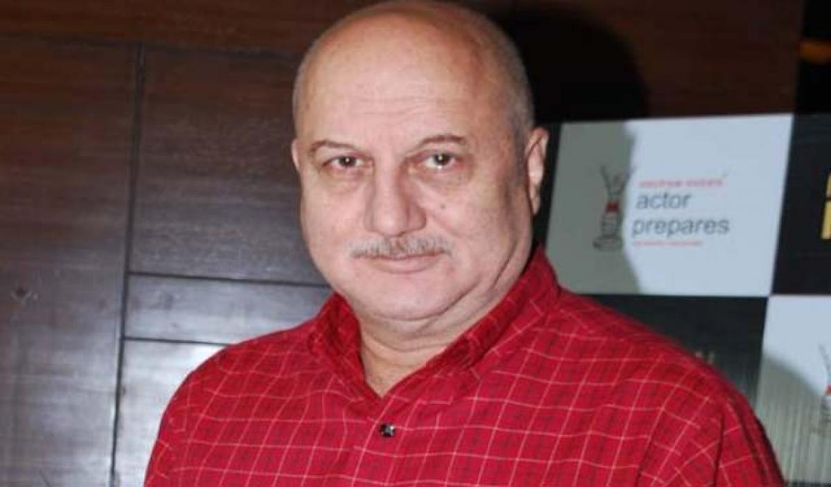 Kher’s 500th is a Hollywood affair