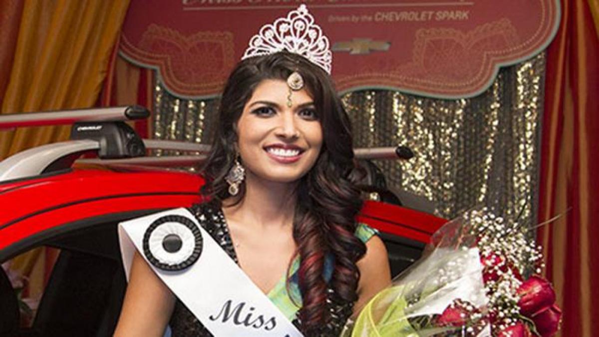 Manasvi Noel is Miss India-Canada 2015